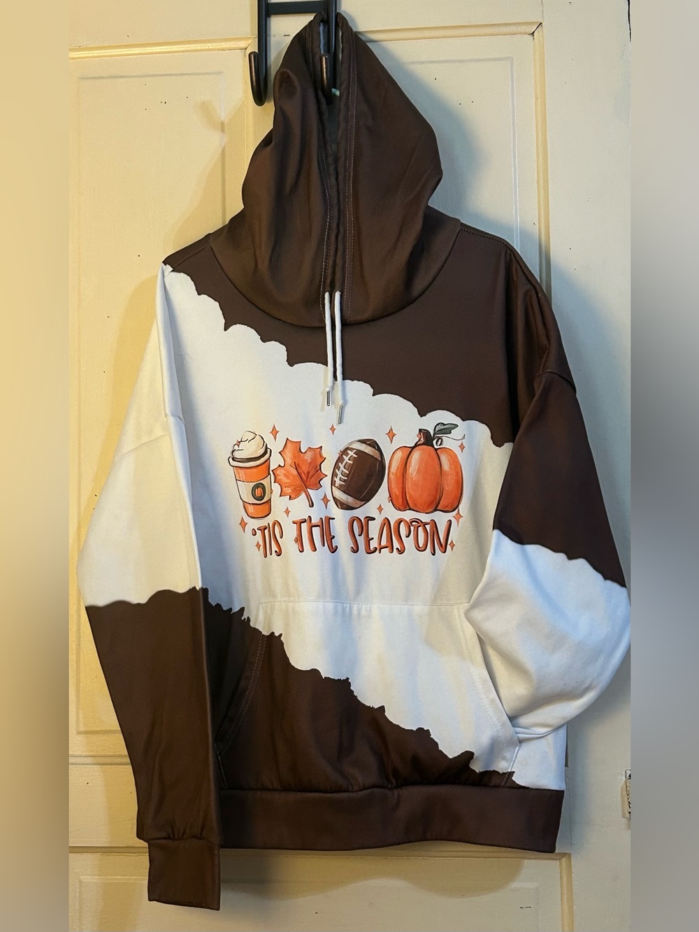 LadiesTis The Season' Brown & White Hoodie